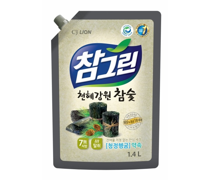 Бытовая химия CJ Lion Средство для мытья посуды Chamgreen с древесным углем мягкая упаковка 1350 мл cj lion средство для мытья посуды chamgreen с древесным углем флакон 480 мл