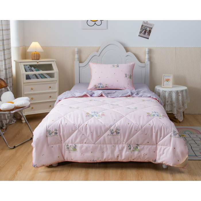 Постельное белье Sofi de MarkO 1.5-спальное Зайчата с одеялом (3 предмета)