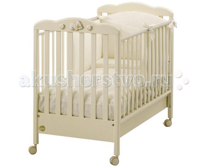Детская кроватка Baby Expert DormiglioneDormiglione Детская кроватка Baby Expert DormiglioneDormiglioneДетская кроватка Baby Expert Dormiglione. Особенности кроватки: изготовлена из экологически чистых материалов декоративный элемент: прозрачный плексиглас покрашена краской на водной основе (путём растворения смол в воде, а не в химических веществах) каркас кроватки сделан из цельной древесины (бук) ножки кроватки оборудованы резиновыми съёмными колёсиками кроватка фиксируется на месте специальными тормозами к кроватке прилагаются полозья-качалки как опция для того, чтобы ребёнка было удобно укачивать борта кроватки легко регулируются по высоте и их можно поднимать и опускать одной рукой монтаж кроватки очень прост за счет Easy Fix, системы упрощенного монтажа без применения инструментов кроватка снабжена специальным ящиком для белья, расположенным в основании кроватки ящик оснащен металлическими направляющими с лёгким скольжением и блокировкой во избежание невольного выпадения ящика края кроватки покрыты нетоксичными оболочками, которые гарантируют максимальную безопасность ребенку в случае соприкосновения со ртом, и в то же время защищают кроватку от царапин края раздвижные и выше 60 см, как предусмотрено европейскими нормативными требованиями расстояние между планками составляет от 4 до 7 см для того, чтобы не позволять ребенку застревать между ними ногами, руками или головой расстояние между боковыми краями и сеткой меньше 2,5 см, чтобы не позволять ребенку вставлять ножку сетка днища кроватки сделана в соответствии с европейскими нормативными требованиями, с планками из букового дерева сетка гарантирует ребенку правильное положение и соответствующую опору для позвоночника во время сна все декоративные элементы кроватки выполнены из экологически чистых и безопасных материалов Возможно крепление качалки (вместо колес; приобретается отдельно)<br>
