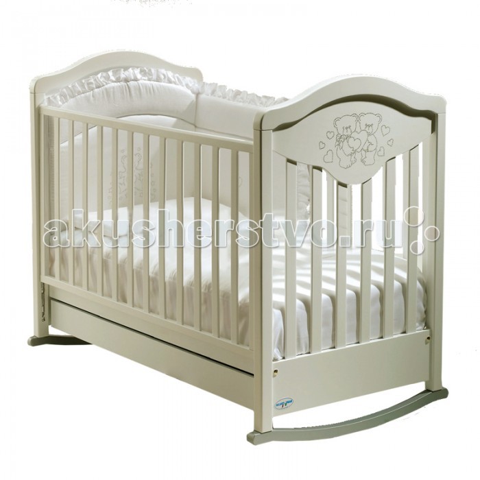Детская кроватка Baby Italia Gioco Lux качалка cо стразамиGioco Lux качалка cо стразами Детская кроватка Baby Italia Gioco Lux качалка cо стразамиGioco Lux качалка cо стразамиДетская кроватка Baby Italia Gioco Lux качалка cо стразами, для детей от рождения до 3-х лет. Изготовлена только из натуральных природных материалов, а именно из массива бука и покрыта нетоксичным лаком. Для большей функциональности детская кроватка Gioco Lux оснащена вместительным выдвижным ящиком для постельных принадлежностей или игрушек. Основные характеристики кроватки Baby Italia Gioco Lux: изготовлена из массива бука покрытие - нетоксичный лак опускающаяся боковая стенка два уровня положения дна выдвижной ящик декор с кристаллами Swarovsky качалка прорезиненные колеса<br>