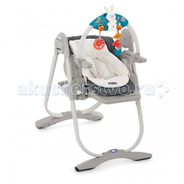 Стульчик для кормления Chicco Polly MagicPolly Magic Стульчик для кормления Chicco Polly MagicPolly MagicСтульчик для кормления Chicco Polly Magic Chicco Polly Magic - это многофункциональный детский стульчик с рождения от Chicco! Детский стульчик-трансформер Magic с устойчивым основанием для детей от рождения до 3 лет. Для детей до 6 месяцев он используется как стульчик для новорожденного: регулируемая спинка позволяет разместить ребенка в положении полулежа и установить дугу с разноцветными игрушками. Для детей от 6 до 12 месяцев используется как обычный стульчик для кормления со съемным столиком. Для детей от года до 3 лет Magic используется как детский стул, без столика для кормления, придвинув его к столу для взрослых. Особенности: 5-ти точечные регулируемые ремни безопасности регулируемая высота стула в 6-ти положениях регулируемый наклон спинки в 3-х положениях до горизонтального эргономичная форма сидения съемный вкладыш с набивкой для новорожденных регулируемая подножка в 3-х положениях по высоте съемный верхний поднос для удобства кормления вместительная корзина для детских принадлежностей кнопки регулировки и складывания «Easy Touch» компактный размер в сложенном состоянии тканевые детали снимаются для чистки Вес: 12,5 кг Размер (в×д×ш): 104,5×55×85 см Размер в сложенном состоянии: 100×55×27 см Примечание: На спинке стульчика нет крепелений для подвешивания столика<br>