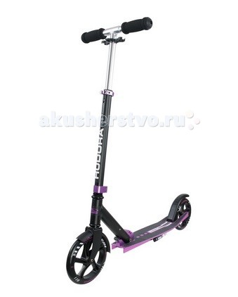 Двухколесный самокат Hudora Big Wheel Bold 205Big Wheel Bold 205 Двухколесный самокат Hudora Big Wheel Bold 205Big Wheel Bold 205Самокат Hudora Big Wheel Bold 205 с большими возможностями. Особенности: Рама сделана из высококачественного алюминия серии 6000 (6061), что даёт прекрасную прочность конструкции. Имеются крылья над переднем и заднем колесом, что даёт возможность эксплуатации в ненастную погоду. Превосходный задний фрикционный тормоз - удобен и надёжен. Сверхмощный складной механизм позволяет сложить и разложить самокат без усилий. Анти-шок резиновые накладки удобны для ладоней рук. Регулируемый плечевой ремень позволяет без проблем перенести самокат в нужное Вам место. Для вашей безопасности установлены светоотражатели на руле и деке. От 6 лет Материал ручек: пенополиуретан Минимальная высота руля: 79 см Максимальная высота руля: 102 см Размер платформы для ноги (ДхШ): 55,5 х 12 см Длина в разложенном виде: 91 см Материал колес: PU (пенополиуретан) Диаметр переднего колес: 205 мм Диаметр заднего колеса: 180 мм Подшипники: Abec - 7 Подножка Складной механизм Тормоз задний: step-on brake (наступающего типа)<br>