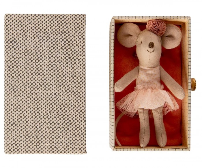 фото Мягкая игрушка maileg мышка младшая сестра балерина с кушеткой