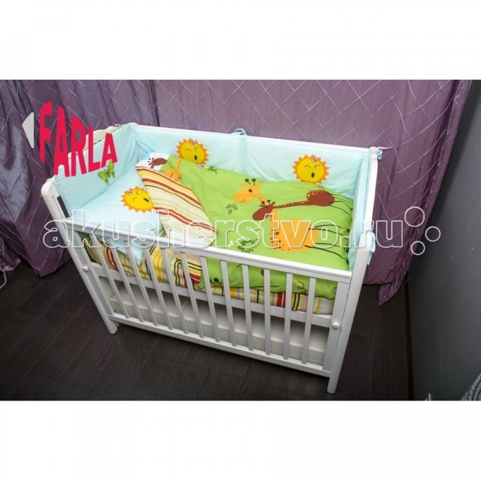 Комплект в кроватку Farla Giraffe (6 предметов)Giraffe (6 предметов) Комплект в кроватку Farla Giraffe (6 предметов)Giraffe (6 предметов)Очаровательный комплект Giraffe (6 предметов) с первых дней жизни Вашего малыша. Ткань - 100% хлопок, плотный и гладкий. Бортики состоят из двух независимых секций, что позволяет отстегивать фронтальную часть для визуального контакта со своей крохой. Наполнитель бортика в собственном чехле из спандбонда, наружный чехол бортиков съемный на молнии. Одеяло и подушка имеют органический гипоаллергенный наполнитель с эффектом терморегуляции. Наволочка и пододеяльник на молниях, простыня на резинке. В комплект входит: простыня на резинке 60 х 120 см пододеяльник 112 х 150 см одеяло 112 х 150 см наволочка 60 х 40 см подушка 60 х 40 см съемные бортики по всему периметру кроватки с возможностью отстегивать фронтальную секцию<br>