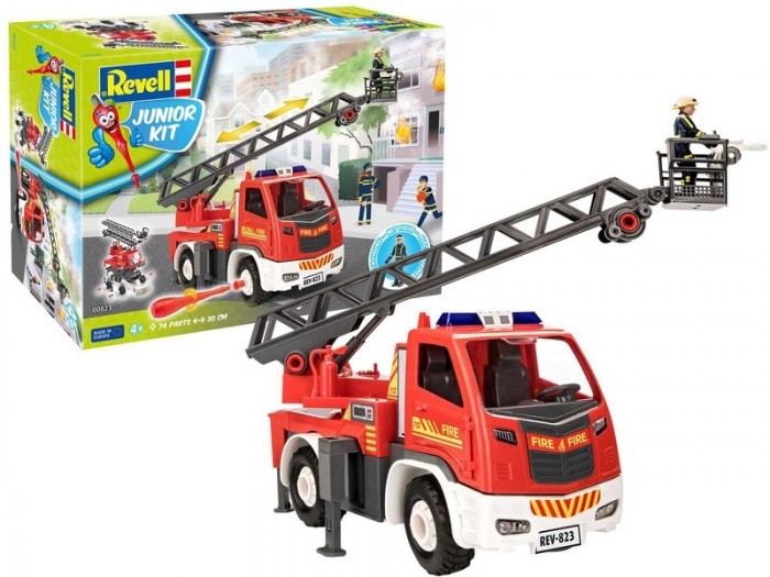 Сборные модели Revell Сборная модель Пожарная машина с лестницей и фигуркой 1:20