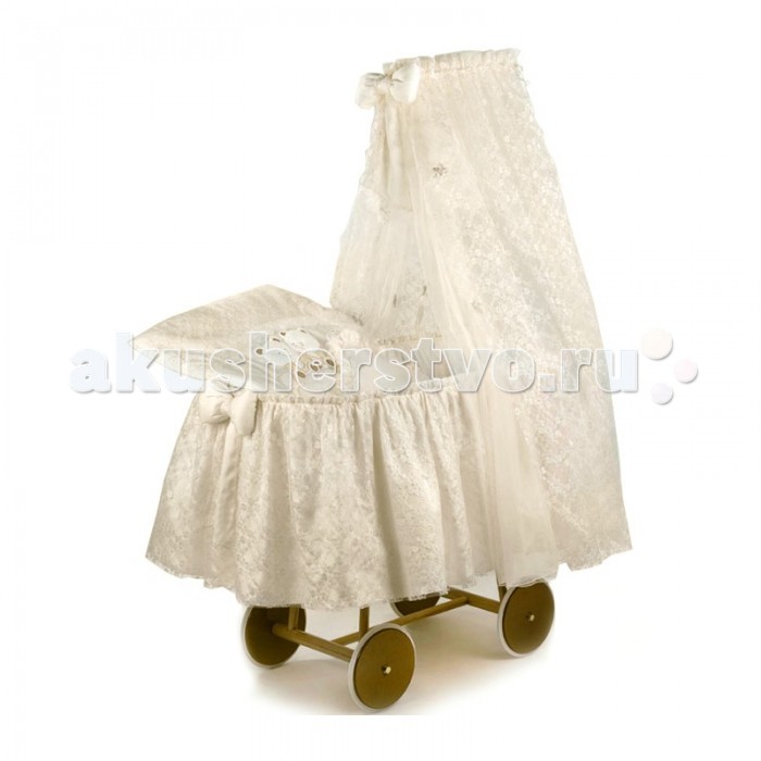 Колыбель Italbaby Marina (Angioletti)Marina (Angioletti) Колыбель Italbaby Marina (Angioletti)Marina (Angioletti)Колыбель Italbaby Marina (Angioletti) выполнена из натуральных прутьев из экологически чистых материалов, белье в колыбели - натуральная ткань - 100% хлопок. Основные характеристики: кроватка-люлька плетеная, вместительная, с жестким дном комплект белья изготовлен из хлопковой ткани безупречной выделки деликатные швы, рассчитанные на прикосновение к нежной коже ребёнка бельё в люльке сертифицировано, гипоаллергенно и полностью безопасно белье съемное, можно стирать в стиральной машине (щадящий режим) оснащена большими прорезиненными колесами для удобства передвижения В комплекте: тюлевый полог матрас одеяло подушка<br>
