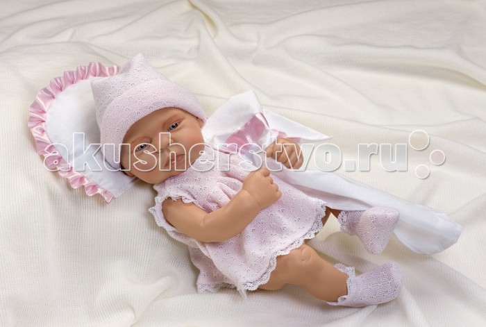 ASI Кукла Лулу 40 см 2320041Кукла Лулу 40 см 2320041 ASI Кукла Лулу 40 см 2320041Кукла Лулу 40 см 2320041ASI Кукла Лулу 40 см 2320041 прелестная малышка - так и просится на ручки! Реборн Лулу выглядит очень натуралистично: у нее очаровательные пухлые щечки и губки, маленький носик, полуприкрытые глазки, в розовом платье и шапочке, прилагается одеяльце, в красивой подарочной коробке. Выполнена малышка из качественного винила.Можно купать. Имеет половые признаки. Испанские куклы уже давно завоевали сердца отечественных потребителей, благодаря своему высокому качеству! Особенности: кукла ASI сделана очень качественно. Без запаха. Используется безопасный твердый винил. Видна прорисовка мельчайших подробностей тела, рук и ног.<br>