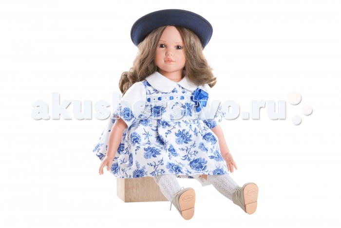 фото Dnenes/carmen gonzalez кукла натали в платье гжель и широкополой шляпе 60 см