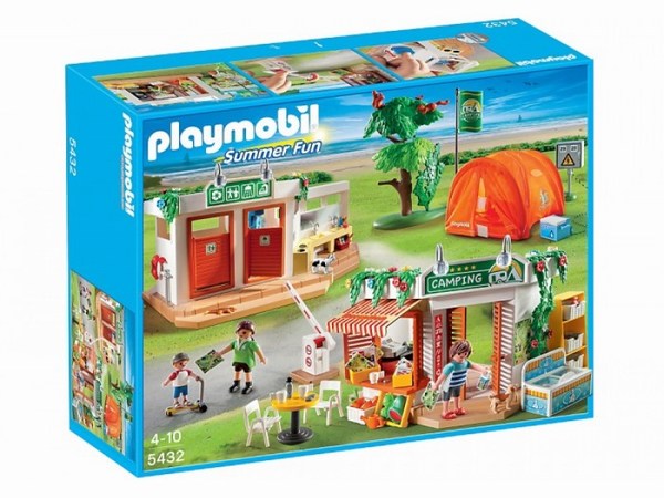 Конструктор Playmobil Каникулы: Большой кемпингКаникулы: Большой кемпинг Конструктор Playmobil Каникулы: Большой кемпингКаникулы: Большой кемпингБольшой кэмпинг от Playmobil — это совершенно потрясающий игровой набор с элементами конструктора, котрый расскажет о веселом путешествии. Здесь вы найдете и душевую кабинку с работающей помпой для подачи воды. Кафе оснащено всем необходимым, чтобы перекусить в погожий летний день. Ну и какой же отдых на природе обходится без палатки! Палатка из набора Большой кэмпинг выполнена из текстиля, она складывается, что придает игре большую реалистичность. Также в наборе есть огромное количество аксессуаров, таких как мебель, продукты питания. Посуда, животные и другие, которые дадут ребенку представление о семейном отдыхе. В комплект входит три фигурки человечков — двое взрослых, один ребенок. Игрушки Плеймобил очень функциональны. У фигурок подвижны ноги, руки и голова, у строений открываются двери и окна. Мебель можно переставлять по своему вкусу. Все наборы немецкого производителя прекрасно сочетаются друг с другом, поэтому со временем вы сможете создать в комнате ребенка целый мир со своими персонажами и историями. ост взрослого человечка составляет 7,5 см, а ребенка 5 см<br>