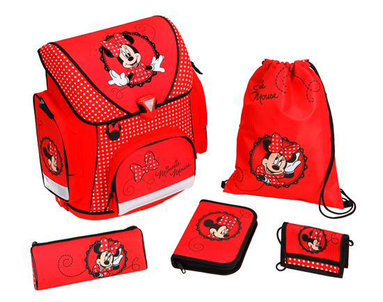 Scooli Портфель с наполнением Minnie Mouse (5 предметов)Портфель с наполнением Minnie Mouse (5 предметов) Scooli Портфель с наполнением Minnie Mouse (5 предметов)Портфель с наполнением Minnie Mouse (5 предметов)Undercover Портфель с наполнением Minnie Mouse (5 предметов) будет сопровождать его всегда и везде! Ведь великолепный портфель и многочисленные школьные принадлежности, входящие в комплект, с изображением именно этого прекрасного героя! Чудесный ранец изготовлен из высококачественного, водоотталкивающего материала, имеет прочную, каркасную конструкцию, а также пластиковое дно для предотвращения деформации ранца. Приобретая этот комплект, вы мгновенно освобождаетесь от многочисленных забот, связанных с подготовкой вашего ребенка к школе! Особенности: В ранце обнаружите 3 замечательных кармана, каждый из которых очень вместительный. Для дополнительного удобства вашего ребенка при носке рюкзака предусмотрена мягкая спинка со вставками из воздухообменной сетки, а также регулируемые лямки с системой вентиляции. В комплекте: Портфель Пенал с многочисленными письменными принадлежностями (1 простой карандаш, 8 цветных карандашей, 5 цветных фломастеров с вентилируемыми колпачками, пластиковая линейка 16 см, пластиковая линейка в форме треугольника, точилка, ластик) Пенал-косметичка, который можно использовать по разному назначению Детский кошелек, куда будут вложены деньги для похода в столовую Сумка для сменной обуви Размеры: Размер рюкзака: 37 х 41 х 20 см Размер пенала-косметички: 22 х 8.5 х 4.5 см Размер кошелька: 13 х 9 см Размер сумки для сменной обуви: 37 х 28.5 см<br>