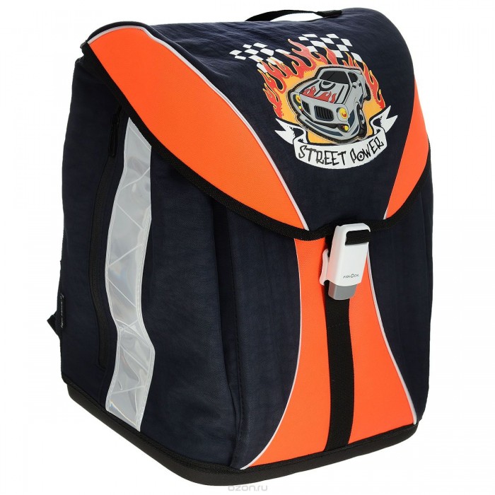 Tiger Enterprise Ранец школьный Voguish Collection 11027/TG/1Ранец школьный Voguish Collection 11027/TG/1 Tiger Enterprise Ранец школьный Voguish Collection 11027/TG/1Ранец школьный Voguish Collection 11027/TG/1Tiger Enterprise Ранец школьный Voguish Collection черный 11027/TG/1 предназначен для учеников средней школы. Эксклюзивный Магнитный замок Fidlock. Вес около 960 грамм. Анатомическая эргономичная с многоуровневой с-мой регулировки задней спинки, повторяющая контур спины и позволяющая корректировать уровень задней спинки в зависимости от изменения роста человека. Водоотталкивающая ткань. Основное отделение с внутренними карманами (органайзер) закрывается на магнитный замок Fidlock, предварительно можно затянуть внутреннюю часть. Вшитые боковые кармана на молнии со светоотражающими полосками. Устойчивое дно имеет 4 пластиковые ножки для дополнительной защиты от влаги и грязи. Верхняя ручка с резиновой насадкой. Задние лямки регулируются снизу и сверху и снабжены светоотражающими полосками. На лицевой стороне имеется вместительный жесткий карман с именной биркой, А так же имеются вертикальные светоотражающие полоски безопасности, как на верхнем клапане так и на нижней части.<br>