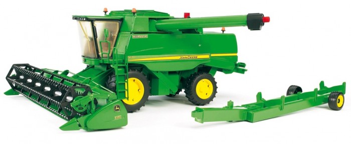 Bruder Комбайн John Deere T670iКомбайн John Deere T670i Bruder Комбайн John Deere T670iКомбайн John Deere T670iКомбайн Bruder John Deere T670i выполнен в масштабе 1:16 Особенности: Способен с помощью входящих в стандартную комплектацию шариков имитировать оригинальный рабочий процесс. Они высыпаются через силосопровод при вращении ручки механизма, поэтому будет логичным купить грузовик Брудер, подходящий для перевозки «зерна». В этом комбайне есть много иных функциональных элементов: складывающиеся зеркала, поднимающееся навесное оборудование, убирающаяся лестница комбайнера, амортизатор на двух осях. В комплекте: комбайн, косилка, тележка для перевозки косилки набор игровых шариков Все изделия Bruder сертифицированы. При их изготовлении используются только нетоксичные материалы, не вызывающие никаких аллергических реакций.<br>
