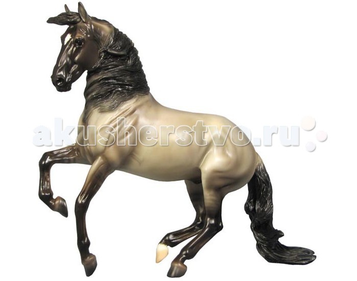 Breyer Лошадь Альборозо символ Breyerfesta 2008 годаЛошадь Альборозо символ Breyerfesta 2008 года Breyer Лошадь Альборозо символ Breyerfesta 2008 годаЛошадь Альборозо символ Breyerfesta 2008 годаВсе лошади серии Traditional с точностью воспроизводят характерные черты и особенности представляемой породы. На данный момент продукты компании Breyer являются самыми реалистичными копиями лошадей благодаря точности линий, проработке мелких деталей и ручной росписи. Все это позволяет сделать каждую лошадь особенной и абсолютно не похожей на других. Модель Лошадь Альборозо, символ Breyerfesta 2008 года, созданная мастерами компании Breyer, относится к серии, представляющей копии реально существующих лошадей. Альборозо - роскошный жеребец андалузской породы, завоевавший сердца не только конников, но и простых людей по всему миру. Его артистичность, элегантность и та легкость, с которой он выполняет сложнейшие элементы из высшей школы верховой езды некого не оставляют равнодушными. Эта модель была создана знаменитым конным скульптором Бригиттой Эберл и выпускалась только к фестивалю реалистичных моделей лошадей Вreyerfest в 2008 году, и более недоступна в свободной продаже. Тираж составил порядка 6000 штук, после чего оригинальная форма была уничтожена. Не упустите уникальную возможность добавить одну из прекраснейших моделей Breyer в свою коллекцию! Масштаб 1:9 Лошадь упакована в красивую коробку. Изготовлена из высококачественного материала, абсолютно безопасна в использовании, рекомендована детям от 4-х лет.<br>