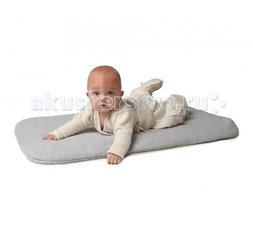 Матрас Lana Care из шерсти мериноса 120х60из шерсти мериноса 120х60 Матрас Lana Care из шерсти мериноса 120х60из шерсти мериноса 120х60Матрасик из шерсти мериноса 120х60 производится из чистой неокрашенной мериносовой шерсти с обработкой натуральным ланолином – матрас не колется и не электризуется обладает всеми замечательными качествами шерсти, предохраняет от жары и от холода и может использоваться круглый год шерсть впитывает влагу и обогревает, поэтому вам не никогда не придется беспокоиться о температуре ребенка матрас и чехол для него можно стирать шерсть не подвергается крашению изделия прошли лабораторные исследования на отсутствие клещей домашней пыли, поэтому особенно полезны для детей, страдающих аллергией Состав: 100% шерсть мериноса Уход: рекомендуется ручная стирка в теплой воде с использованием специальных моющих средств для шерсти<br>