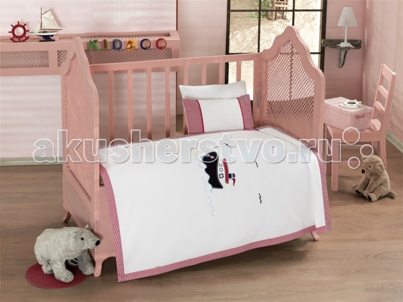Постельное белье Kidboo Little Voyager (3 предмета)Little Voyager (3 предмета) Постельное белье Kidboo Little Voyager (3 предмета)Little Voyager (3 предмета)Очаровательный комплект постельного белья от компании Kidboo. Мягкий и нежный комплект каждую ночь будет дарить Вам свое тепло и доброту материала, созданного с любовью только для Вас. В комплект входит: • пододеяльник (100 х 140 см) • наволочка (40 х 60 см) • простынь (120 х 60 см)<br>
