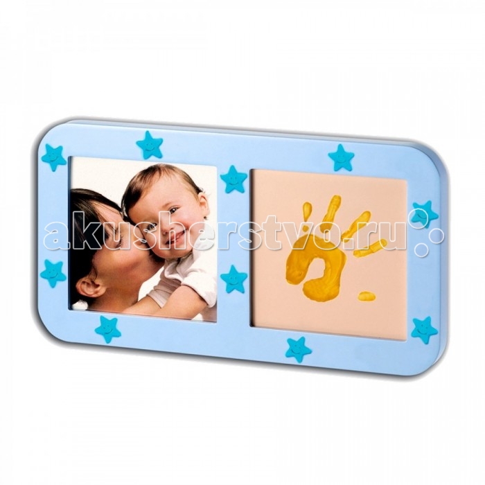 Baby Art Звездная рамочка с отпечаткомЗвездная рамочка с отпечатком Baby Art Звездная рамочка с отпечаткомЗвездная рамочка с отпечаткомBaby Art Звездная рамочка с отпечатком. Детство столь быстротечно, а детки так стремительно растут, что родители не успевают насладиться этой прекрасной порой жизни своего малыша. Остановить мгновение, сохранить дорогие сердцу моменты в памяти поможет набор Звездная рамочка с отпечатком, которая, в отличие от стандартных фоторамок, может разместить не только фото крохи, но и красочный отпечаток его ладошки или стопы. Рамочку можно украсить входящими в набор звёздочками, которые будут светиться в темноте мягким светом, украшая детскую комнатку. Клей для звезд входит в комплект.<br>