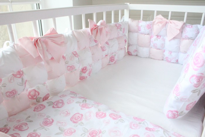 фото Бортик в кроватку happy family пуфборт розовый сад стандарт