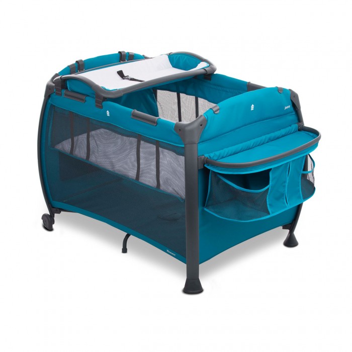 Манеж Joovy RoomRoom Манеж Joovy RoomRoomМанеж Joovy Room: кроватка, пеленальный столик и манеж для игр. Огромный органайзер позволяет разместить все необходимые подручные вещи: пеленки, памперсы, бутылочки и игрушки общим весом до 4 кг. Съемный пеленальный столик оснащен ремнем безопасности. Сумка-переноска позволит взять манеж на дачу или в путешествие.<br>