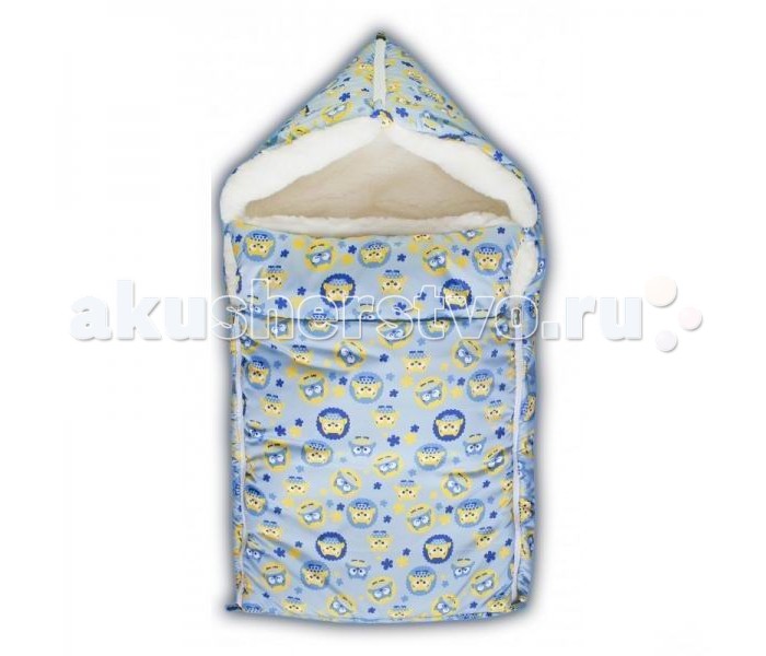 Зимний конверт LovelyCare СовыСовы Зимний конверт LovelyCare СовыСовыLovelyCare Конверт зимний Совы в коляску-санки на овчине. Особенности: Зимний конверт на выписку с подкладкой из овчины снабжен двумя молниями по бокам, что позволяет легко расстегнуть конверт, а также регулировать глубину отворота. С помощью отворота Вы можете либо слегка прикрыть тело ребенка, либо полностью закрыть, оставив только личико. Отворот фиксируется двумя кнопками Далее конверт используется для повседневных прогулок в коляске, а также санках, расстегнув молнию на капюшоне. С конвертом Вы будете легко и быстро, не беспокоя ребенка, собираться на прогулку, а вернувшись домой достаточно расстегнуть молнии по бокам, отвернуть верхнюю планку и оставить ребенка смотреть свой сладкий сон Температурный режим: до -20 градусов Размер: 40 х 85 см Материал: Верх - плащевая ветро-, водонепроничаемая ткань, Утеплитель - Холлофан 150 гр, 100% п/э, Подкладка - Подкладочный мех (овчина) Советы по уходу: Перед началом использования снимите заводской очёс. Для этого мягкой щёткой для одежды проведите несколько раз по меху. Ворс, который останется на щетке - это незакреплённые шерстяные волокна, оставшиеся после набивки овчины на ткань Стирать изделия рекомендуется вручную, либо в стиральной машине на специальном режиме при температуре не более 30°С, в противном случае будет повреждена структура ворса Обратите внимание на моющие средства! Лучше всего использовать специализированные гели для шерстяных изделий. В крайнем случае, самый простой шампунь без кондиционера и дополнительных добавок. Аккуратно отожмите изделие (не скручивая!) и заверните в махровое полотенце, чтобы удалить лишнюю влагу. Затем расстелите на ровной поверхности, придав форму Избегайте сушки в непосредственной близости от отопительных приборов и прямым лучей солнца Эти простые советы позволят сохранить внешний вид и согревающие свойства изделий действительно на долго!<br>