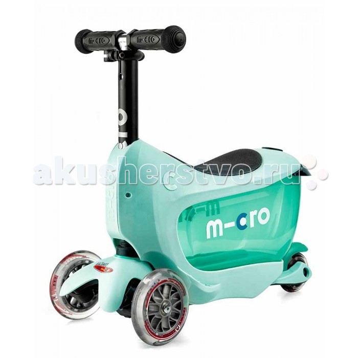 Трехколесный самокат Micro Mini2go DeluxeMini2go Deluxe Трехколесный самокат Micro Mini2go DeluxeMini2go DeluxeСамокат Micro Mini2go Deluxe. Mini 2Go Deluxe - это инновационный самокат с ёмкостью для детских игрушек и принадлежностей. Малыш просто садится на сидение и едет отталкиваясь ножками. Mini 2Go подходит для малышей от 18 месяцев и до 5 лет. Управление осуществляется перемещением веса ребенка, катание на этом детском кикборде развивает в ребенке моторику и баланс.<br>