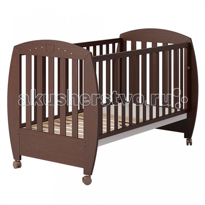 Детская кроватка Micuna Valeria Relax Luxe 120х60Valeria Relax Luxe 120х60 Детская кроватка Micuna Valeria Relax Luxe 120х60Valeria Relax Luxe 120х60Детская кроватка Micuna Valeria Relax Luxe 120х60 - образец элегантности и комфорта Уютные округлые линии кровати, классические цвета, выразительно подчёркнутые красивой текстурой дерева, изысканный блеск кристаллов Swarovski – новая детская коллекция Micuna Valeria приятно радует глаз своей элегантностью и, вместе с тем, создаёт необыкновенный комфорт в детской комнате. Качественная, функциональная конструкция – в лучших традициях мебели Micuna: удобно и для малыша, и для мамы. Для изготовления кроваток для детей и новорождённых испанская компания Micuna использует только экологически чистые материалы – они надёжны, долговечны и абсолютно безопасны для малышей. В основе мебели – массив бука или сосны. Элементы выполняются из МДФ – современного аналога ДСП, более практичного, не содержащего фенол и эпоксидные смолы. Все покрытия, используемые при изготовлении кроваток, нетоксичные – водная основа краски, лаков и клея не создаёт вредных испарений и безвредна для окружающих. Не секрет, что в первые месяцы серьёзный дискомфорт малышам доставляет срыгивание после грудного кормления, особенно в период болезни или простуженного состояния. В этих случаях педиатры советуют немного приподнимать матрас – это поможет предотвратить спазмы и улучшит дыхание ребёнка. Специально для этого компания Micuna разработала систему Relax, которая характеризуется своей удивительной простотой. Теперь Вы можете регулировать уровень наклона ложа легко и быстро, не снимая матрас и постельное бельё. Особенности: облегчает дыхание малыша при простуде снижает риск удушья в случае срыгивания снижает накопление газов значительно снижает риск «синдрома внезапной смерти» система Relax – угол наклона матраса регулируется в двух положениях кроватка украшена стразами Swarovski бортик кроватки опускается ложе регулируется по высоте, можно выбрать одну из 2 позиций бортик можно снять и превратить кроватку в диванчик используются нетоксичные краски, безвредные для малыша и родителей закрытые шурупы и болты движущиеся детали имеют замки безопасности колёсики оснащены блокирующим тормозом безопасное расстояние между ламелями 45-65 мм материал: бук, МДФ ящик под кровать в комплект не входит, но его можно заказать дополнительно<br>