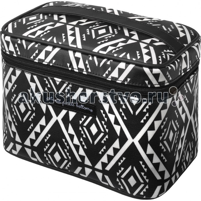 Petunia Pickle Bottom Дорожный кейс Travel Train CaseДорожный кейс Travel Train Case Petunia Pickle Bottom Дорожный кейс Travel Train CaseДорожный кейс Travel Train CaseДорожный кейс Petunia Pickle Bottom Travel Train Case предназначена для тех, кто не хочет искать компромисс между функциональностью и прекрасным внешним видом. Его удобно использовать и как самостоятельный аксессуар, и в комплекте с вашей сумкой для мамы Petunia с тем же принтом. Состав ткани: хлопковый принт с водоотталкивающим покрытием Основные характеристики: 100% органический хлопок со специальным покрытием, отталкивающим воду и загрязнения. Легкий уход - просто протереть влажной тканью! просторное внутреннее отделение с 7 карманами, включая один карман на молнии размеры: 16 см х 24 см х 15 см Американская компания Petunia Pickle Bottom возникла в 2000г. как производитель специальных сумок для мам. Позднее линейка продуктов бренда расширилась, включив различные товары для мам и детей - накидки для кормления, слинги-карманы, разнообразные сумочки и кошельки, одежду для новорожденных и многое другое. Petunia - это не только бренд, это образ жизни, особый взгляд на мир. Товары Petunia были созданы для того, чтобы и в материнстве женщину окружало изящество, стиль и красота: сумки для мам Petunia имеют детально разработанный дизайн, каждая украшена вышивкой, в этих сумках используются шелковая парча, сотканные вручную ткани, бархат, хромированные блестящие детали. Сумки Petunia - это не просто сумка для мам, это коллекционный аксессуар, многие релизы прошлых лет, лимитированные выпуски, становятся предметом коллекционирования и продаются на аукционах. Особую известность бренду принесли характерные, красивые паттерны, которые меняются с каждой коллекцией. Они украшают товары всех категорий и очень удачно дополняют друг друга.<br>