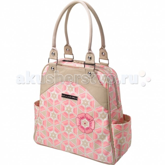 Petunia Pickle Bottom Сумка для мамы Sashay SatchelСумка для мамы Sashay Satchel Petunia Pickle Bottom Сумка для мамы Sashay SatchelСумка для мамы Sashay SatchelСумка для мамы Petunia Sashay Satchel от Petunia Pickle Bottom - можно использовать как сумку на плечо и сумку-рюкзак Особенности: застежки на магнитах, так что сумку легко и бесшумно можно открыть одной рукой одно внутреннее отделение с несколькими карманами на резинках молния с двумя собачками, так что ее легко открыть наполовину и в любую сторону 2 в 1: рюкзак и сумка на плечо благодаря съемным ремням внутренняя отделка из водонепроницаемого нейлона внешние карманы по бокам для бутылочек; внутренний карман для сотового телефона аксессуары из полированного никеля внутренний держатель для ключей В комплекте: -складной пеленальный матрасик и дополнительные карманы; -пластиковый контейнер для влажных салфеток; -отстегивающиеся ремни из хлопковой ткани для ношения за спиной. 100% органический хлопок со специальной пропиткой, отталкивающей воду и загрязнения.<br>