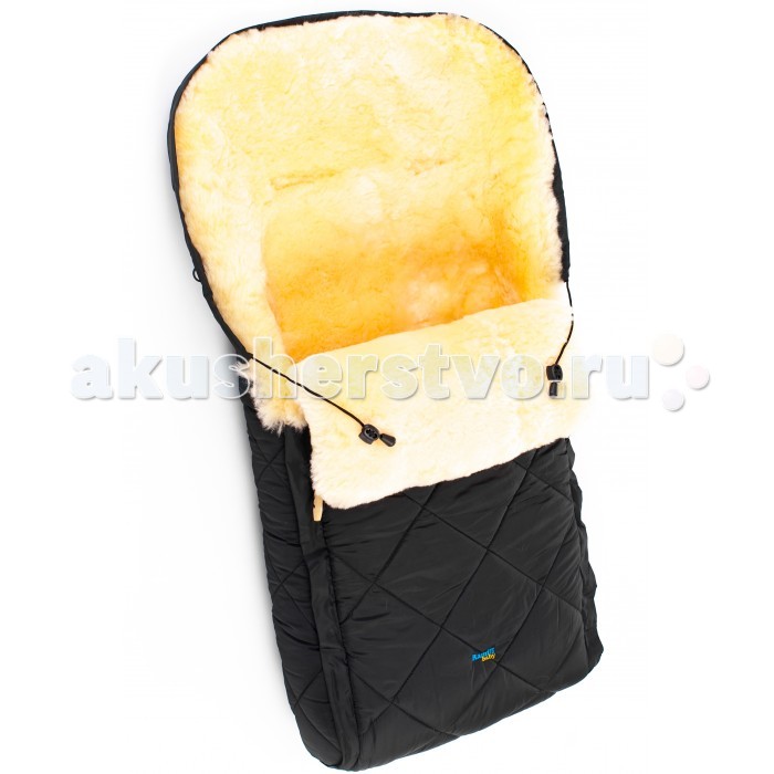Зимний конверт Ramili Classic в коляскуClassic в коляску Зимний конверт Ramili Classic в коляскуClassic в коляскуДетский меховой конверт в коляску и на выписку Ramili Classic изготовлен из высококлассной натуральной овчинки медицинского предназначения. Длина конверта (95 см.) подходит для любой коляски-люльки или прогулочной коляски. Оснащен одной молнией и раскладывается на два автономных коврика. Овчинка специальной выделки, в которой отсутствуют вредные вещества и тяжелые металлы гипоаллергенна, отлично сохраняет тепло, обеспечивает циркуляцию воздуха внутри изделия. Детский конверт может использоваться с самого рождения, например, для выписки из роддома. Модель Classic оснащена дополнительной защитой молний, верхняя часть конверта собирается в капюшон. Конверт расширен области головы, чем обеспечивается дополнительная защита от холода и «сквозняков». Верхняя часть детского мехового конверта Ramili Classic изготовлена из влагоотталкивающей ткани, которая при этом хорошо пропускает воздух и обеспечивает его микроциркуляцию. Длина меха 3 см., невытянутая. Используется высококачественная, удобная в обращении фурнитура и деревянные пуговицы Особенности: Выверенные размеры конверта (45х95 см) позволяют легко уместить его в любой коляску-люльке, прогулочной коляске или в детском автокресле. В качестве утеплителя используется высококачественная натуральная овчинка, выделанная по специальной технологии для медицинских целей. «Дышащая» ткань внешнего покрытия в сочетании с натуральной овчиной обеспечивают отличную циркуляцию воздуха внутри конверта на микро-уровне. Благодаря этому в конверте Ramili Classic ребенок не вспотеет. Конечно, если вы не будете использовать одежду из не продуваемых синтетических материалов. Детский конверт можно использовать с самого рождения, например, для выписки из роддома. Конверт изготовлен по классической выкройке. Меховой конверт оснащен дополнительной защитой молний от «сквозняков». Детский конверт оснащен специально подготовленными областями для ремней безопасности коляски или автокресла. Как показывает практика, в 90% случаев в прорезях отсутствует необходимость, поэтому родители оставляют за собой право наносить прорези на конверт или оставить овчинку целой. Длина меха составляет 3 см., благодаря чему конверт великолепно сохраняет тепло даже в самый сильный мороз. Верхняя часть конверта, в области головы, расширена и может складываться в капюшон. Оснащен одной молнией, расстегнув которую конверт можно разложить на два независимых коврика. Одна молния значительно упрощает обращение с конвертом. Благодаря возможности разделить конверт на две части, значительно расширяется область его применения. Например, вы можете использовать конверт как коврик для пеленания или игр, в качестве коврика для люльки в теплое время года, в качестве коврика в детском стульчике для кормления. Мягкая и невероятно теплая натуральная овчинка позволяет малышу ощутить уют и комфорт внутри мехового конверта. Кроха быстро успокаивается и засыпает во время прогулки на свежем воздухе. При производстве конверта Ramili Classic использована высококачественная фурнитура и «симпатичные», удобные в использовании деревянные пуговицы.<br>