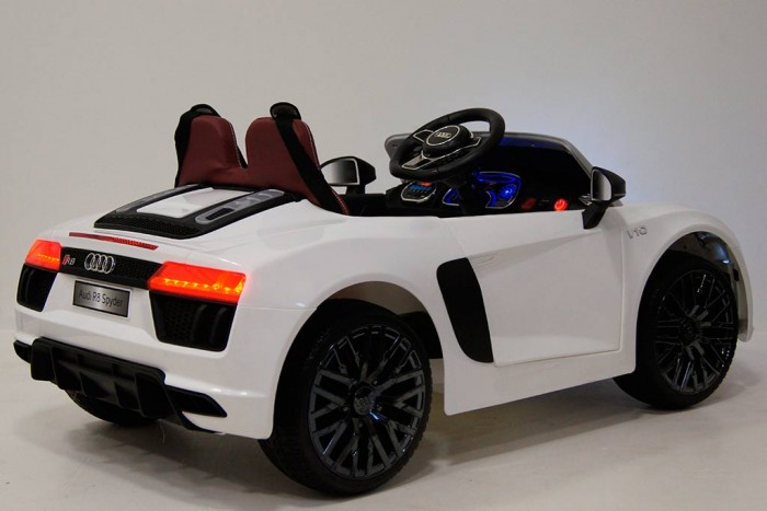 Электромобиль RiverToys Audi R8 с дистанционным управлением