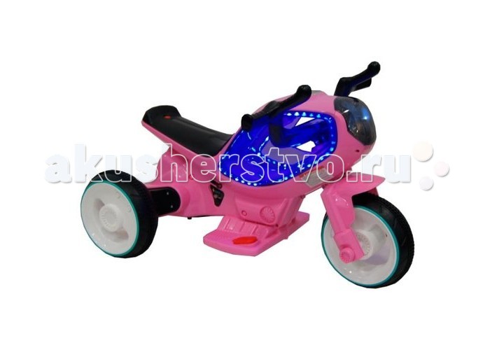 Электромобиль RiverToys Moto HC-1388Moto HC-1388 Электромобиль RiverToys Moto HC-1388Moto HC-1388Электромобиль RiverToys Moto HC-1388 с отличным функционалом и запоминающимся футуристическим дизайном. Прозрачная вставка на корпусе с яркой диодной подсветкой не оставит Вашего малыша незамеченным на прогулке. Звуковые эффекты и магнитола с Usb и Mp3 входами позволят слушать любимые песенки во время катания. Управление элементарно: при нажатии педали на подножке мотоцикл стартует, при отпускании происходит его остановка, максимальная скорость катания- 4 км/ч, скорости вперед или назад переключается кнопкой на корпусе. Для хорошего сцепления с дорогой три пластиковых колеса электромотоцикла оснащены резиновой вставкой, мотоцикл обладает отличной устойчивостью. Особенности: Красивый детский мотоцикл для детей до 5 лет Маневренный и устойчивый - отличный вариант для самых маленьких мотоциклистов Детский электромобиль Moto HC-1388 имеет компактные размеры, благодаря чему, легко проедет по тротуару или узкой тропинке Небольшой вес позволяет легко транспортировать мотоцикл в руках или в салоне автомобиля. Легко проедет в лифт или межкомнатную дверь Используйте и на улице, и дома Световые и звуковые эффекты Оснащен эргономичным сиденьем Движение от педали Колеса: пластиковые с прорезининой вставкой Скорость вперед, одна назад до 4 км/ч<br>