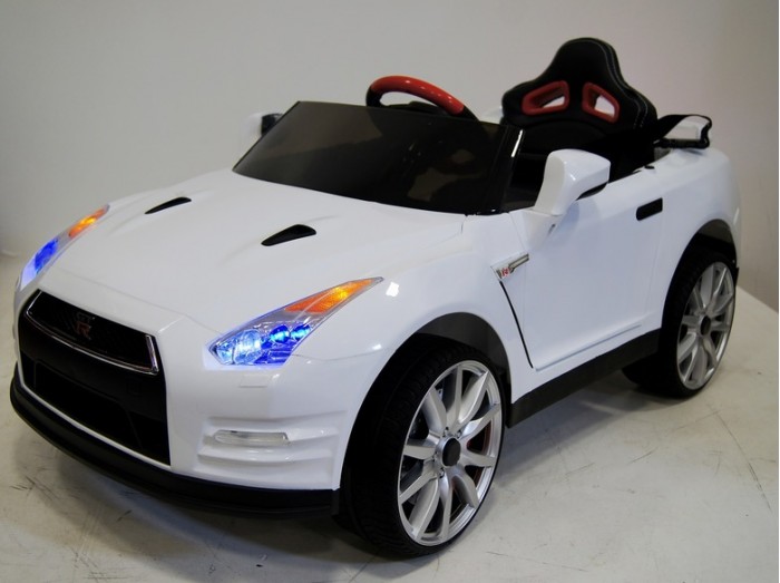 

Электромобиль RiverToys Nissan GTR X333XX