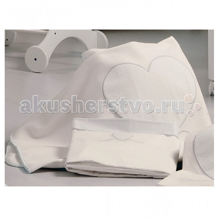 Плед Roman Baby Cuore di MammaCuore di Mamma Плед Roman Baby Cuore di MammaCuore di MammaПокрывало Roman Baby Cuore di Mamma Особенности: итальянская фурнитура, оригинальная вышивка мягкий материал не раздражает нежное тельце ребенка, и не доставляет ему неудобств - не имеет жестких швов и необработанных краев отлично сохраняет тепло удобство и простота в использовании благодаря устойчивым красителям сохраняет насыщенность красок и безупречный вид после стирки качество материала обеспечивает лёгкость стирки и долговечность Размеры: 110х150 см<br>