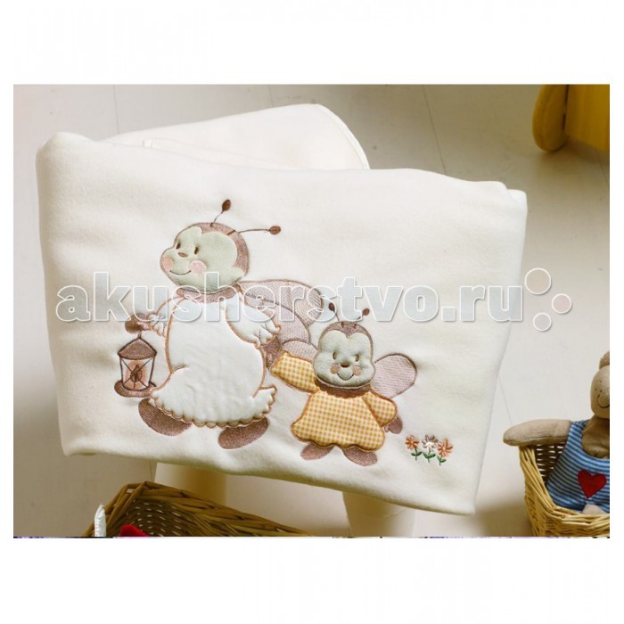 Плед Roman Baby LuccioleLucciole Плед Roman Baby LuccioleLuccioleПокрывало Roman Baby Lucciole Особенности: итальянская фурнитура, оригинальная вышивка мягкий материал не раздражает нежное тельце ребенка, и не доставляет ему неудобств - не имеет жестких швов и необработанных краев отлично сохраняет тепло удобство и простота в использовании благодаря устойчивым красителям сохраняет насыщенность красок и безупречный вид после стирки качество материала обеспечивает лёгкость стирки и долговечность Размеры: 110х150 см<br>