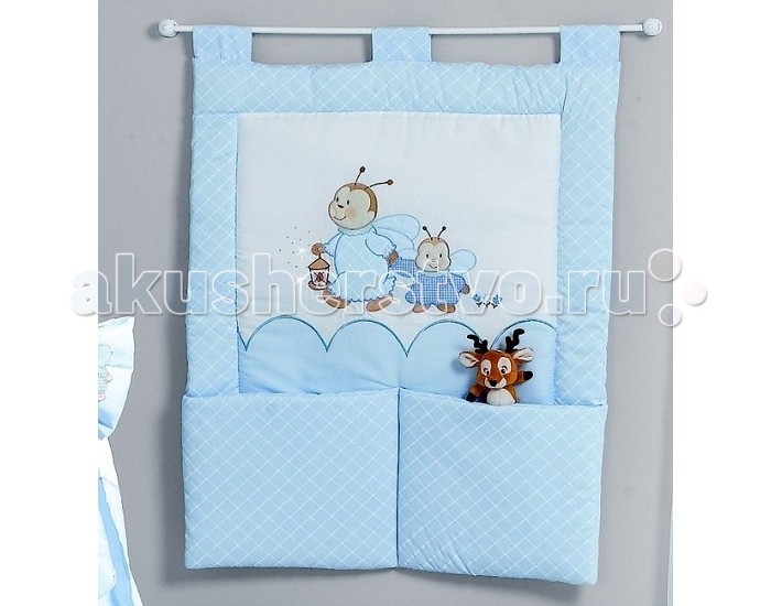 Roman Baby Панно с карманами LuccioleПанно с карманами Lucciole Roman Baby Панно с карманами LuccioleПанно с карманами LuccioleПанно с двумя карманами Roman Baby Lucciole изготовлено из 100% хлопка, с применением нетоксичных красок и гипоаллергенных наполнителей. Особенности: декоративное панно с кармашками выполнено очень качественно практичная панель поместит различные мелочи, необходимые для ежедневной заботы о Вашем малыше стирается в щадящем режиме Приятные особенности панно с карманами Roman Baby Lucciole: панно на стену завершит дизайн интерьера детской комнаты. Цвет постельного белья и рисунки на нем будут сочетаться с внешним видом панно. Это придаст комнате элегантность и красоту. Кроме того, панно имеет кармашки, в которые можно поместить разные необходимые мелочи.<br>
