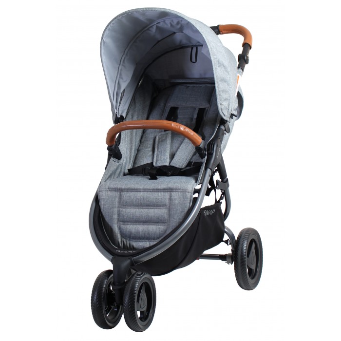 Прогулочная коляска Valco baby Snap TrendSnap Trend Прогулочная коляска Valco baby Snap TrendSnap TrendПрогулочная коляска Valco baby Snap Trend стала еще более стильной, удобной и теплой. У коляски большое и широкое спальное место. Даже в зимнем комбинезоне или теплом конверте ребенку будет очень удобно. За счет небольших изменений в задней части капюшона теперь Снап будет более теплой и защищенной от ветра. Капюшон стал еще больше на одно деление и теперь полностью закрывает ребенка. Снап очень удобно складывается одной рукой и занимает очень мало места в собранном виде, а вес коляски всего 8 кг. Это удобная коляска для каждодневный прогулок, поездок на машине или путешествий. Отличия Valco baby Snap Trend от обычной Snap: Капюшон размера XXL. Добавлена одна секция на молнии из сетки с защитой от УФ лучей. Ручка для родителей регулируется по высоте и обтянута качественной эко кожей. Бампер для ребенка из эко кожи. Задняя стенка на капюшоне теперь плотно закрывается по двум сторонам. Ребенку будет теплее и комфортнее. Видоизмененные бескамерные колеса. Увеличена корзина для покупок. Увеличено спальное место примерно на 10-12 см. Коляска складывается одной рукой. На капюшоне есть удобный карман на молнии. Особенности и преимущества Valco baby Snap Trend: С 6 месяцев до 20 кг. Несколько положений наклона спинки. Есть полностью горизонтальный наклон спинки. Спинка не гамак. Алюминиевая рама. 5-ти точечные ремни безопасности с мягкими накладками. Большой капор с сетчатой секцией на молнии. Капюшон расширяется с помощью молнии. Ручка для родителей регулируется по высоте. Съемный бампер из эко кожи. Мягкие бескамерные колеса. Устойчивы к проколам. Поворотные передние колеса с возможностью фиксации. Удобный ножной тормоз. Регулируемая подножка. Механизм сложения книжка, есть фиксатор сложенного состояния. В сложенном виде коляска очень компактна, есть специальный ремень для переноски. Съемная обивка, стирается при 30 градусах. Вместительная корзина для покупок. В комплекте: Прогулочный блок с капюшоном и бампером Шасси с колесами Инструкция Размеры модели: Размеры в разложенном виде (дхшхв): 100 х 53 х 108 см Размеры в сложенном виде (дхшхв): 74 х 53 х 28 см Ширина шасси: 53 см Ручка регулируется:98-105-110 см Ширина сидения: 34 см Длина подножки: 25 см Глубина сидения: 22 см Высота спинки: 50 см Вес: 7.5 кг<br>