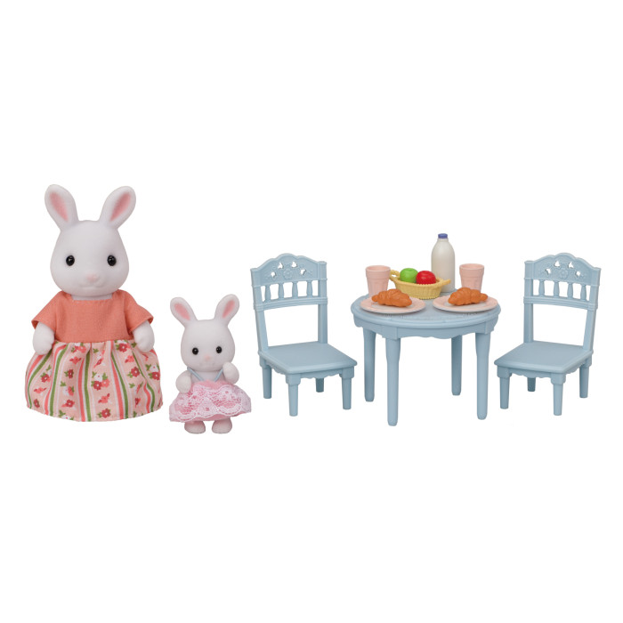  Sylvanian Families          