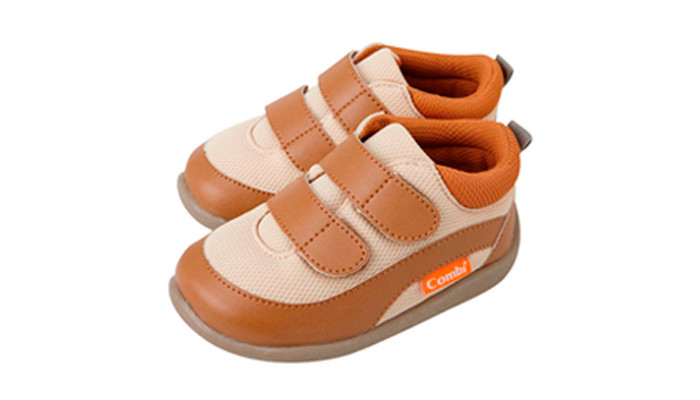  Combi  Baby Sneakers