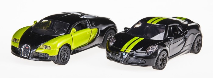  Siku  Bugatti EB 16.4 Veyron  Alfa Romeo 4c