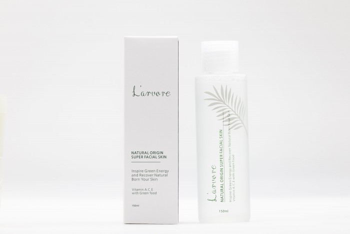  Larvore   Natural Origin Super Facial Lotion