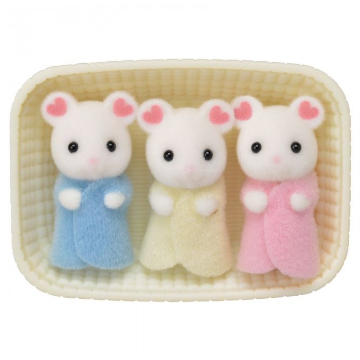  Sylvanian Families    