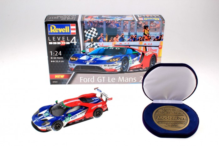  Revell    Ford GT Le Mans 2017 1:24